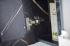 Modern Oak Bathroom Vanity Hotel Black Single Sink ตู้ห้องน้ำขนาดเล็กพร้อมตู้กระจกอัจฉริยะ